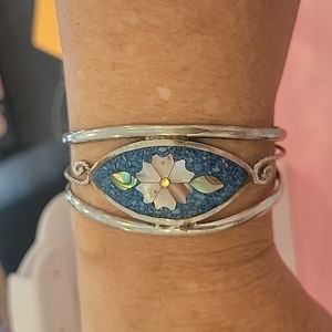 Vintage 70's Alpaca Mexico Sirlver Cuff w/ Mother of Pearl⁶